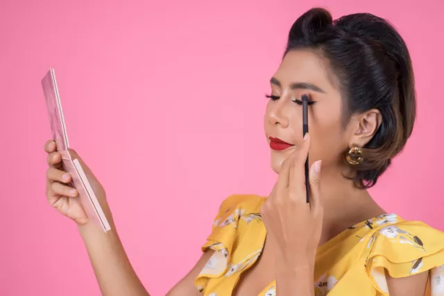 7 Rahasia Makeup Awet 24 Jam Tanpa Perlu Touch Up Seharian