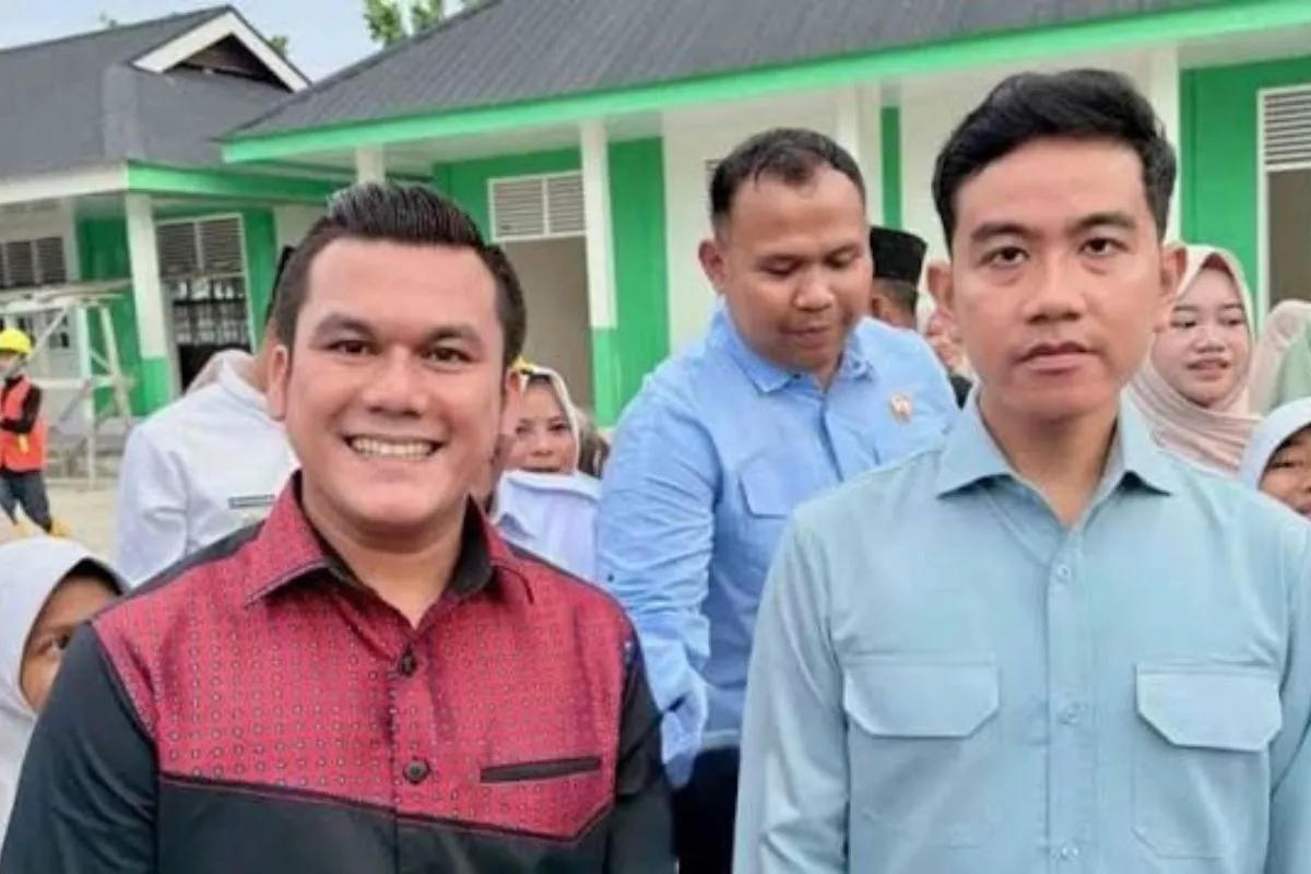 Wapres Gibran Tinjau Kondisi Sekolah Rusak di Daerah Rokan Hilir