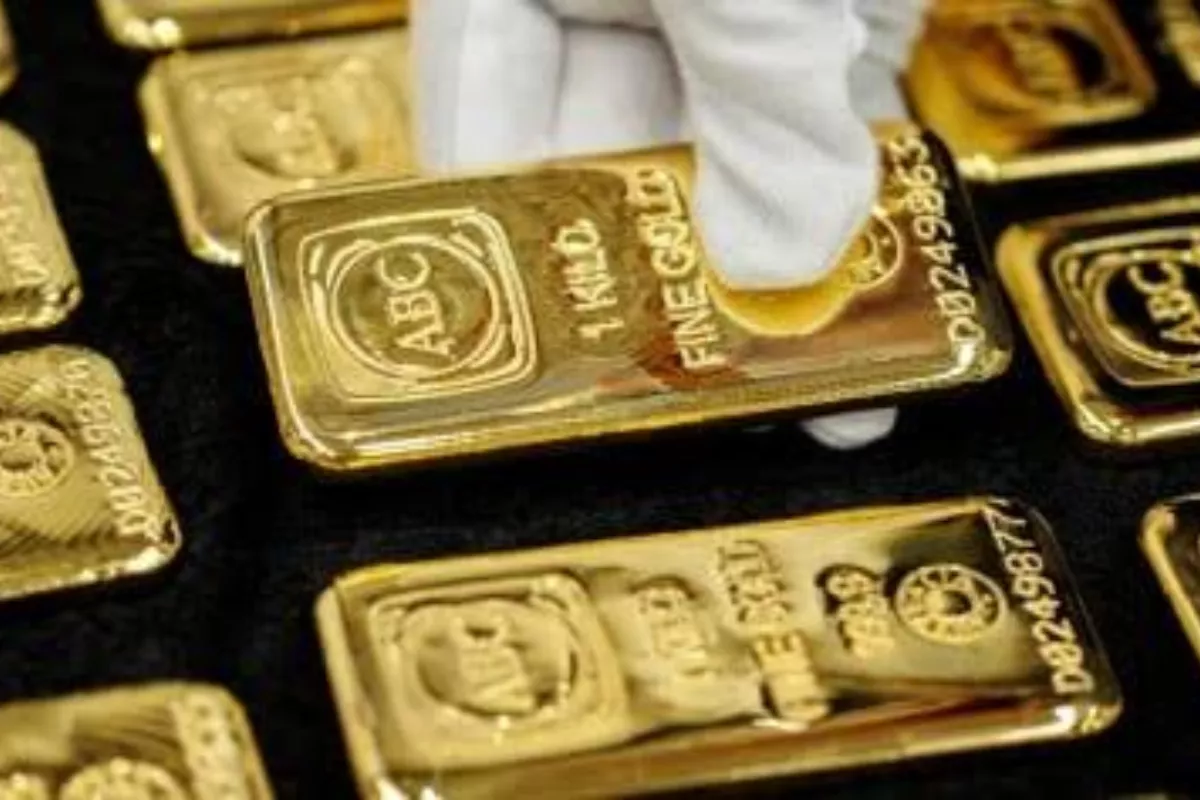 Harga Emas Terpangkas Pagi Ini Investor Menanti Hasil Perhitungan Fed