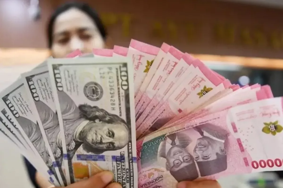 Kurs Rupiah Hari Ini Naik Jadi Rp 17.923 Terangkat Melandainya Minyak