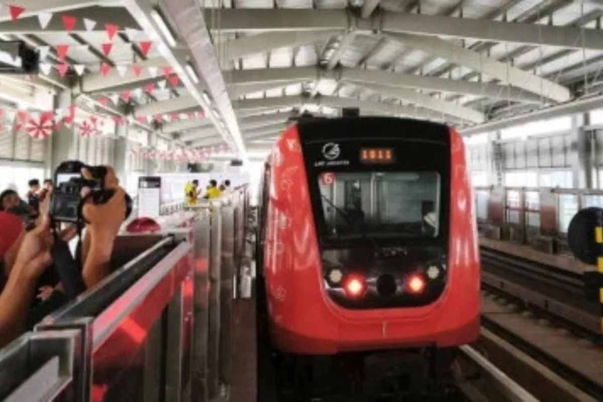 Prabowo Dijadwalkan Resmikan LRT Kelapa Gading-Manggarai 26 Agustus