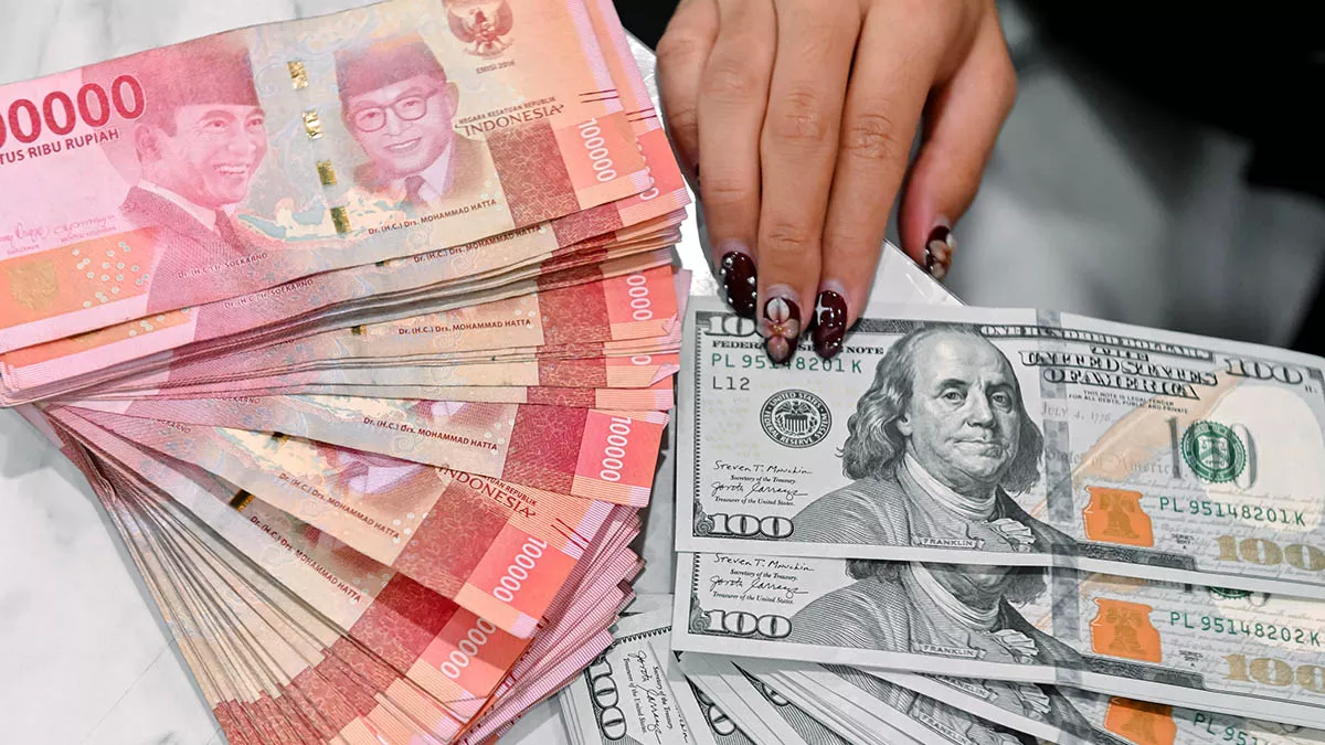 Nilai Tukar Rupiah Tembus Level Psikologis, Berisiko ke 17.400