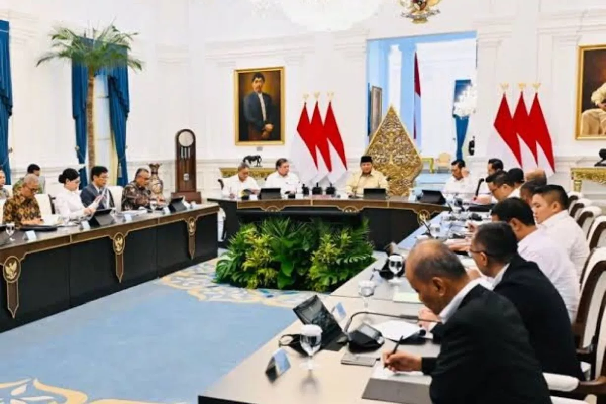 Pasca Perry Warjiyo Mundur, Presiden Kumpulkan KSSK di Istana