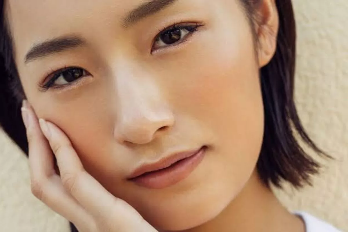 Teknik Blush Tailoring Buat Rona Pipi Lebih Natural Menyatu di Kulit