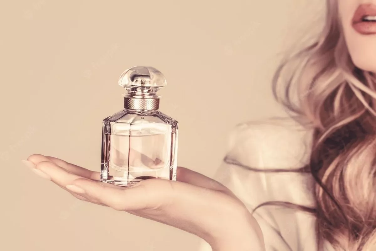 6 Pilihan Parfum Vanilla Wanita Sesuai Karakter Aromanya