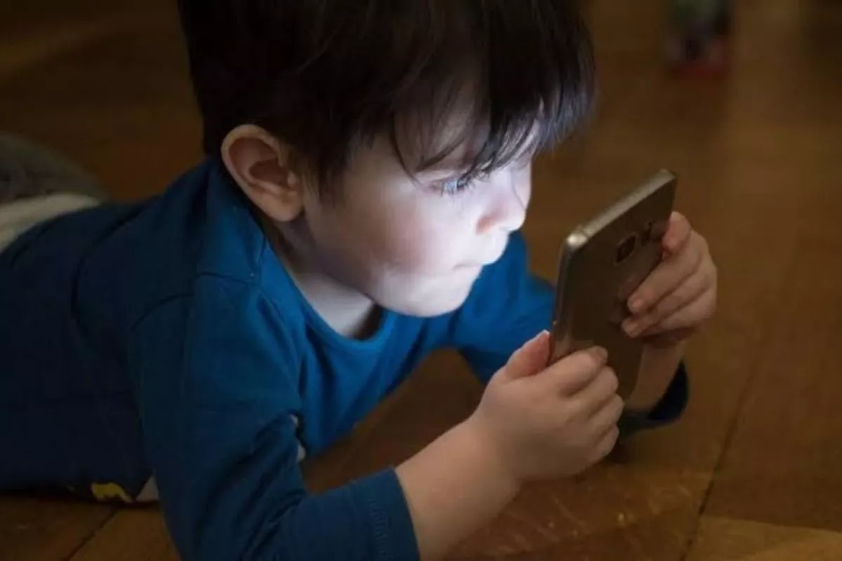 Anak Mahir Menggunakan Gadget Belum Tentu Siap Jadi Warga Digital