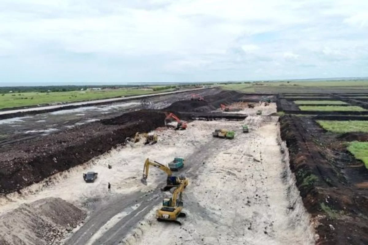 Ratusan Alat Berat Dikerahkan Guna Pacu Pembangunan Tambak Udang 2027