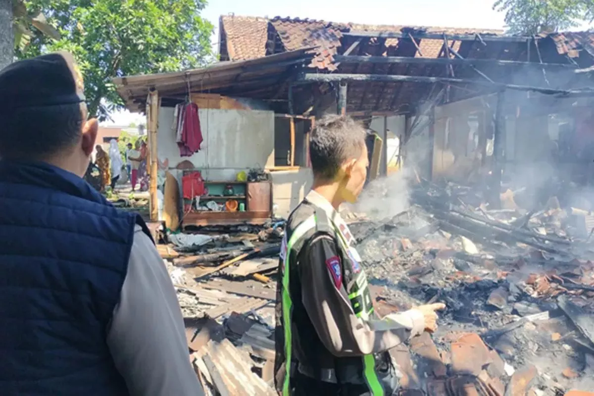 Kebakaran Rumah di Banyuwangi Dipicu Korsleting Baterai Motor Listrik