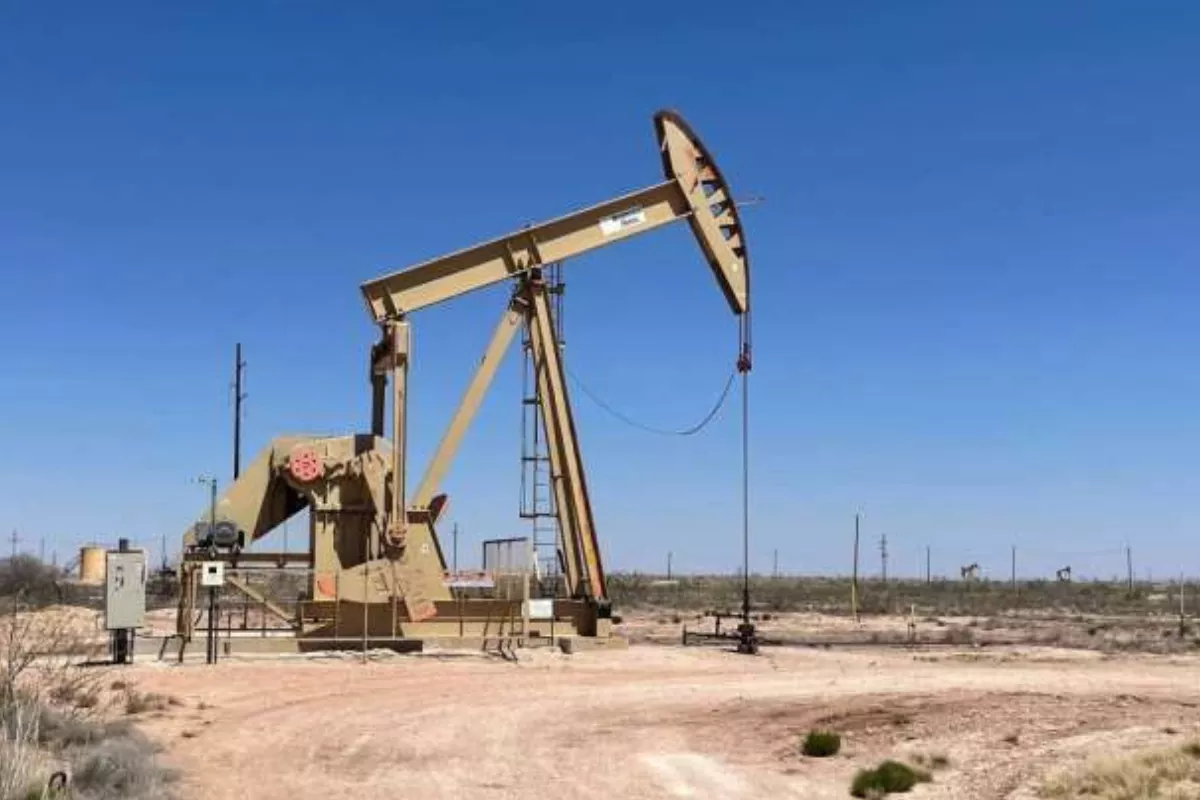 Minyak WTI Tembus USD 102,18, Harga Timah Justru Melemah di LME