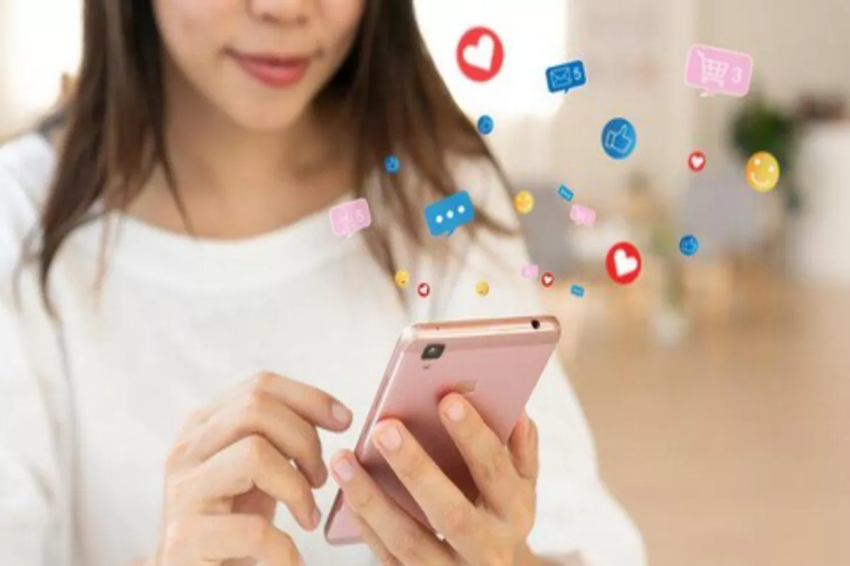 Strategi Membangun Personal Branding di Media Sosial untuk Karier