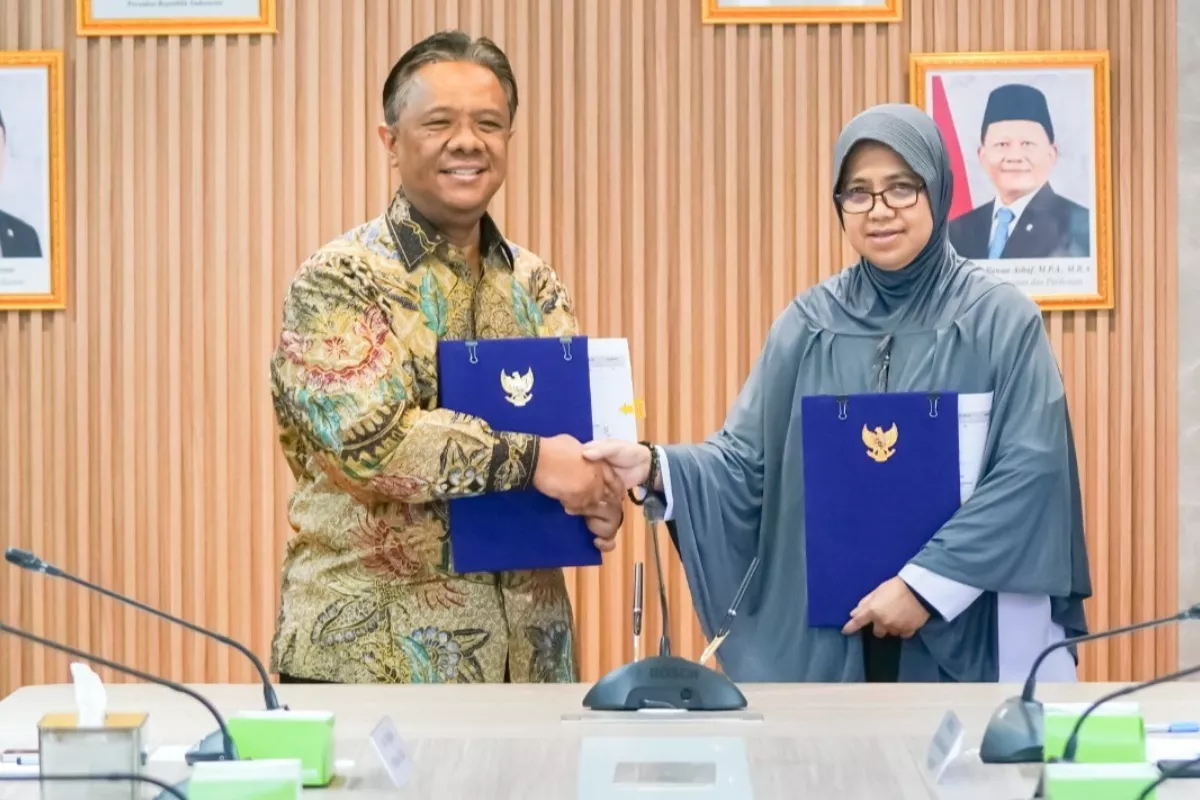 Pembangunan Infrastruktur Listrik: KKP dan PLN Tata Ruang Laut 