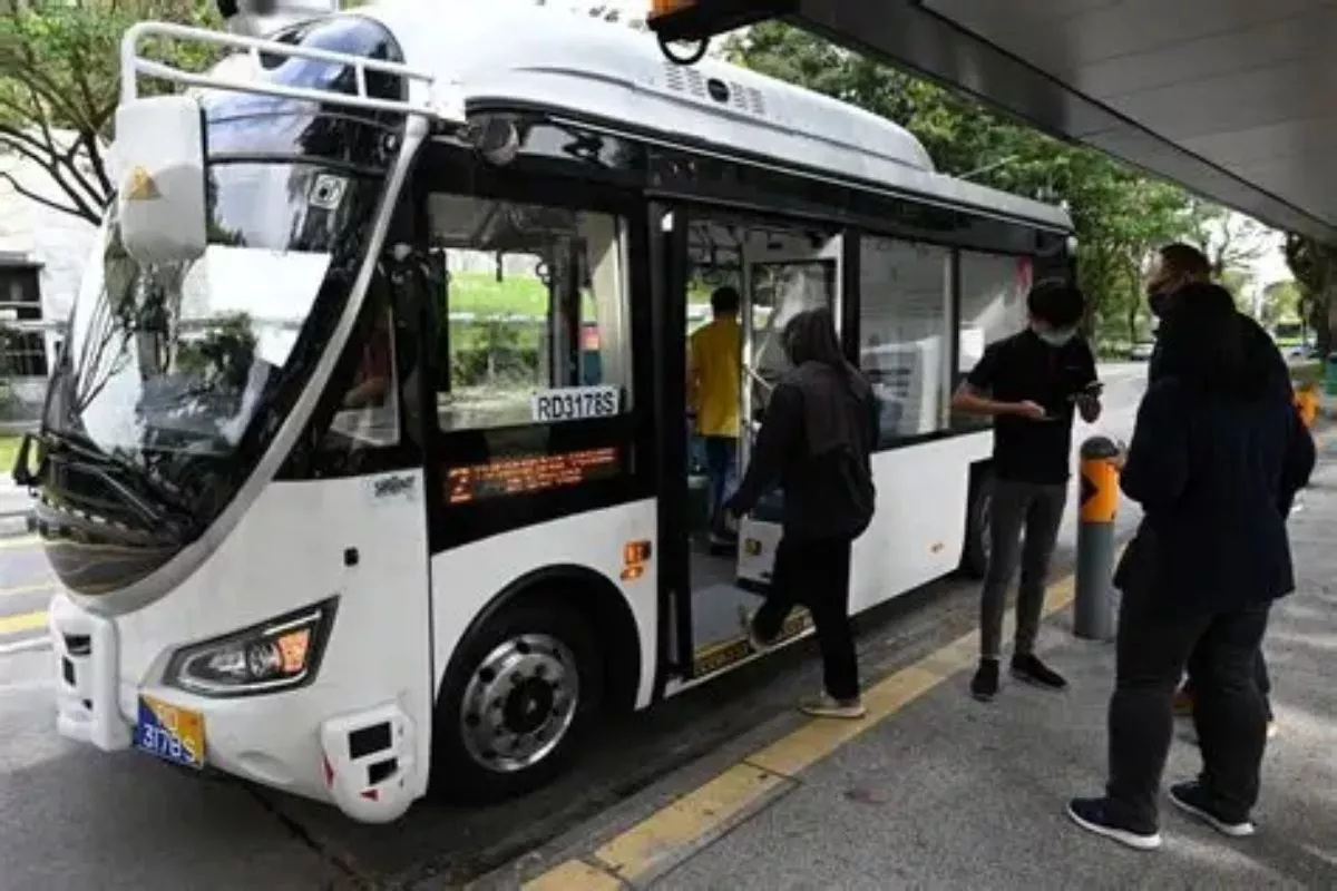 Fantastis! Gaji Supir Bus di Singapura Tembus Rp 60 Juta