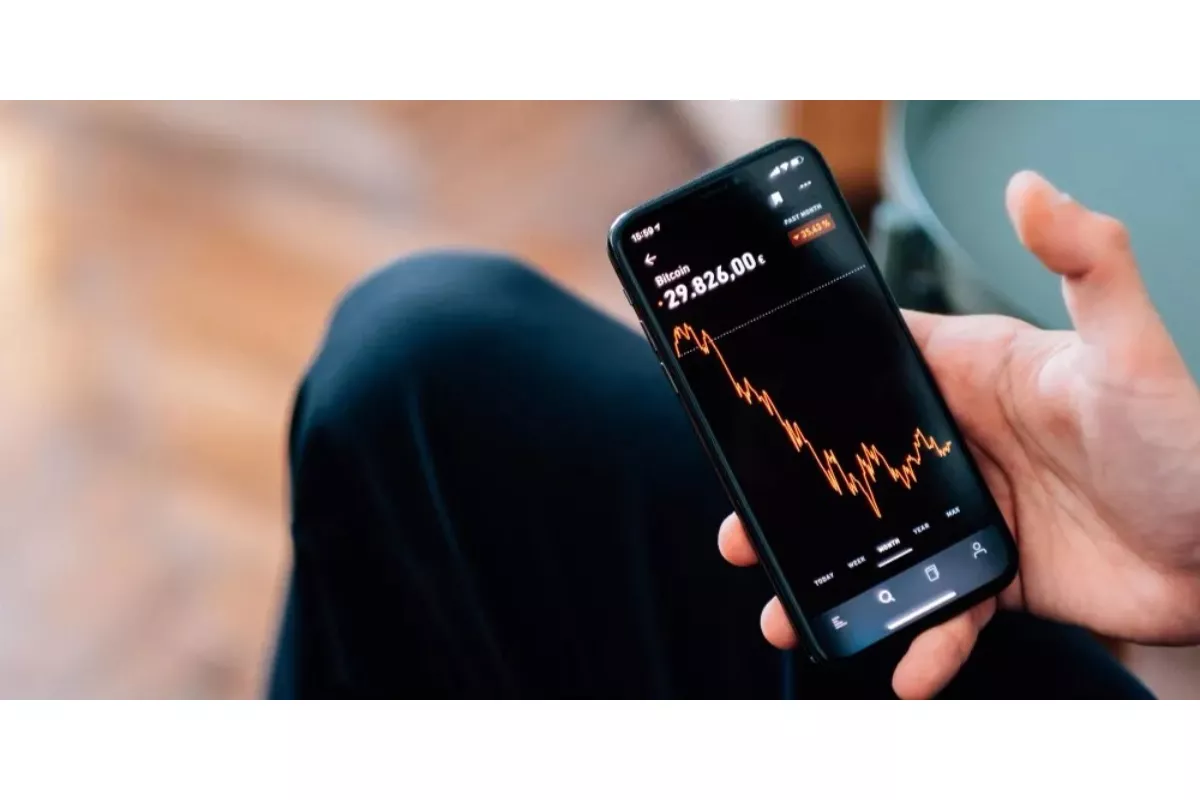 Tips Sukses Investasi Saham Menggunakan Strategi Buy and Hold