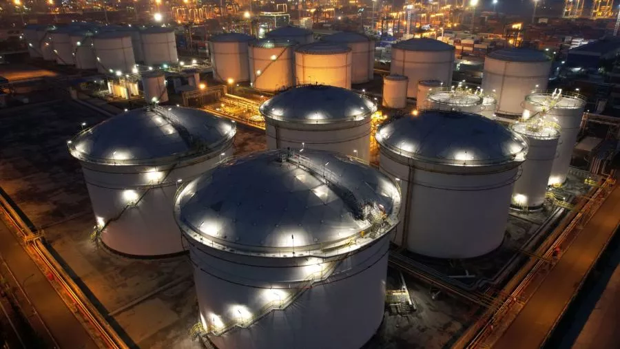 Stok Turun Ekstrem, Goldman Sachs Naikkan Proyeksi Harga Minyak