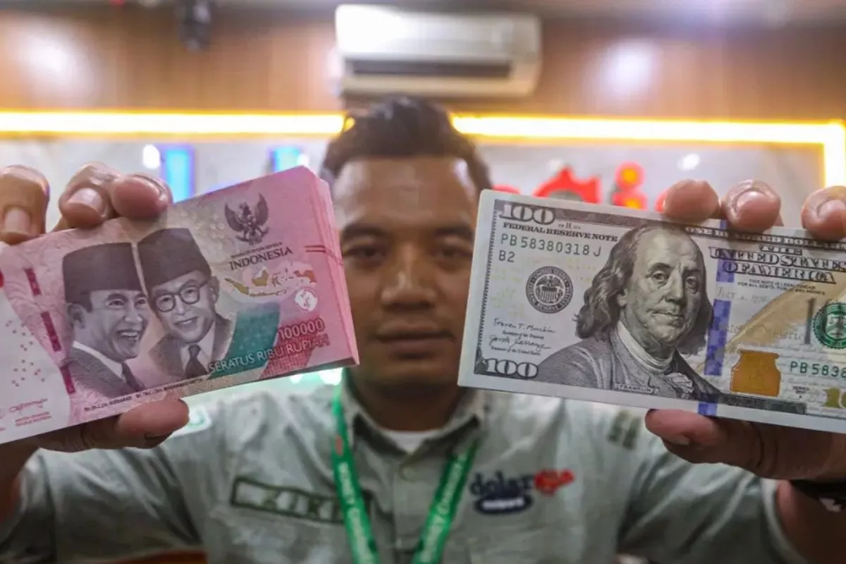 Dipicu Ketegangan AS-Iran, Rupiah Diprediksi Melemah Terhadap Dolar AS