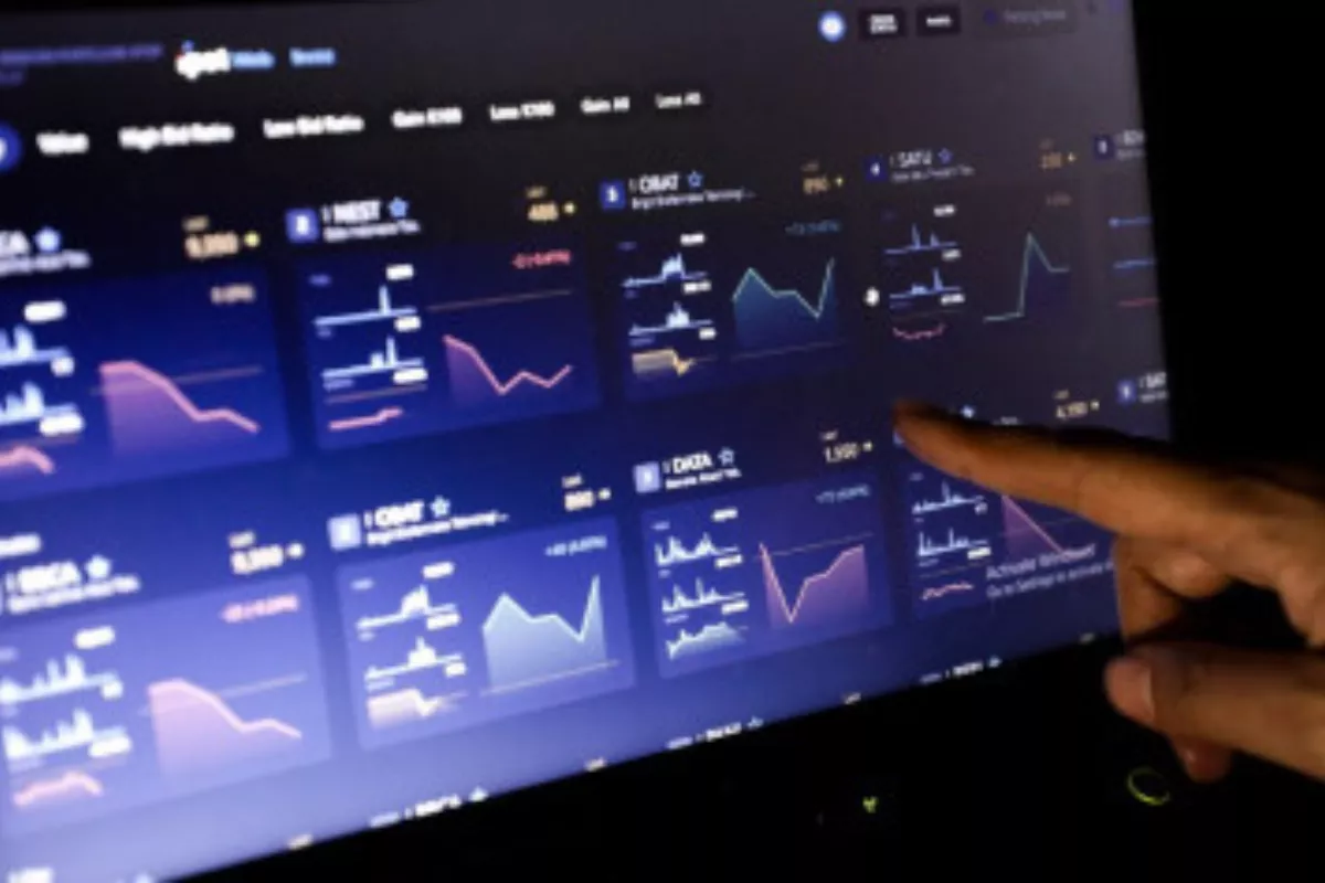 Saham MPRO, BUMI, dan DSSA Pimpin Top Leaders Penopang IHSG Sepekan
