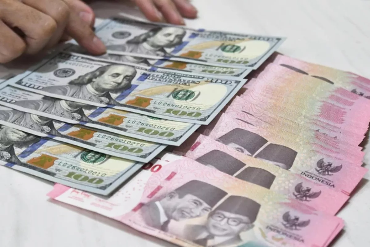 Rupiah Berpotensi Melemah Terhadap Dolar AS Hari Ini 9 Juni 2026