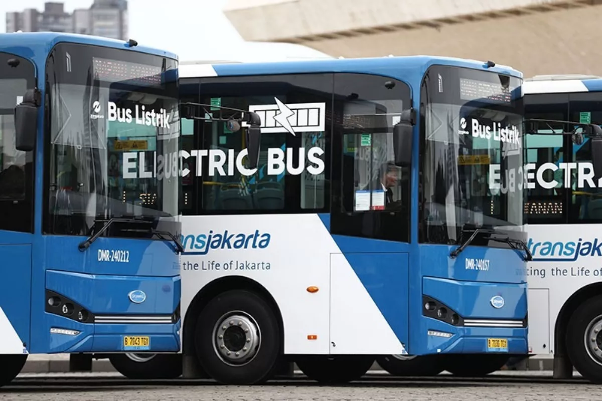 Transjakarta Uji Coba Bus Gandeng Listrik: Langkah Baru Transportasi