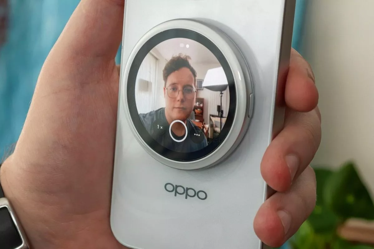Oppo Bubble Selfie Hadirkan Dukungan Magnetik untuk Pengguna iPhone