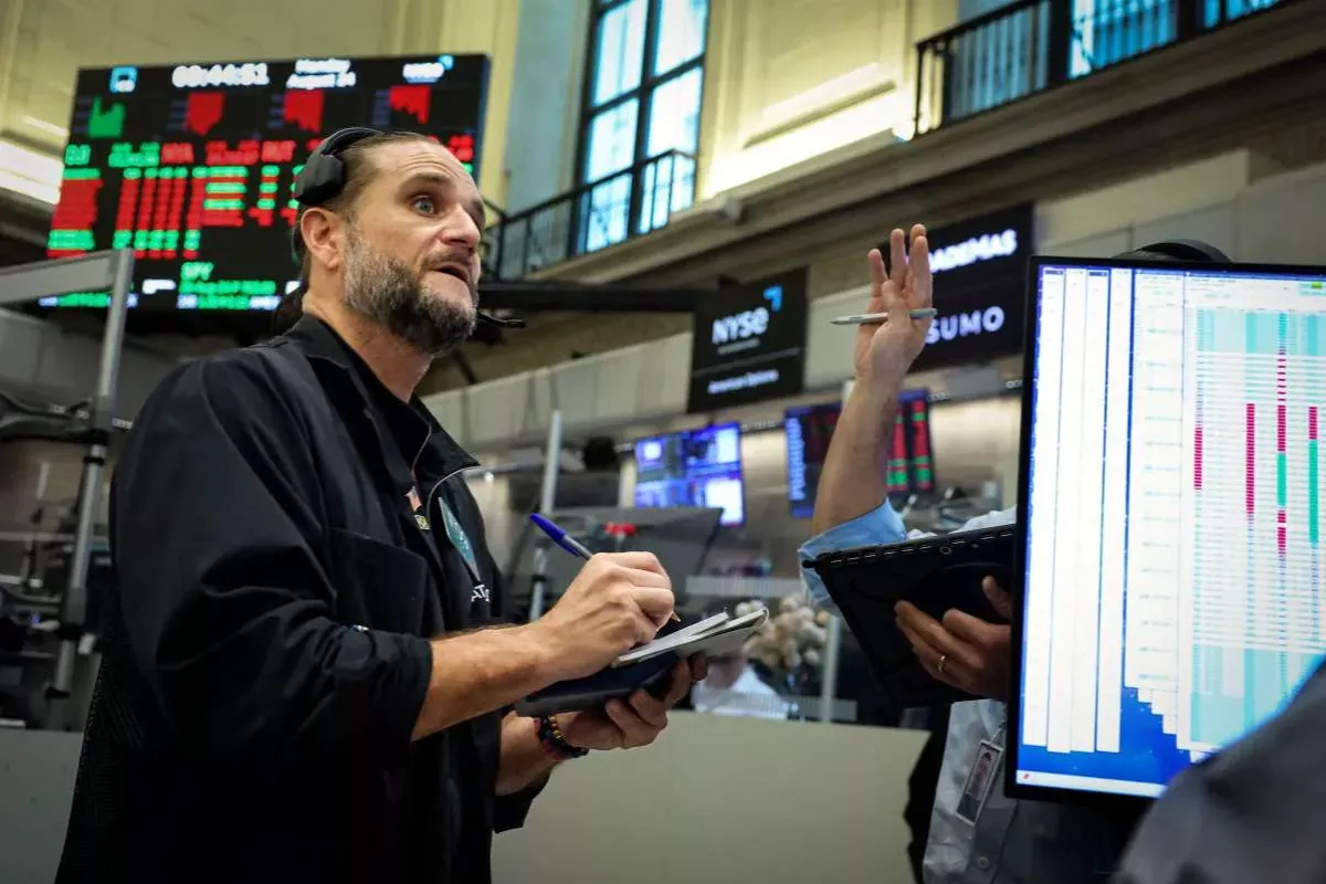 Pair Trade Wall Street: Beli Saham Software dan Jual Saham Chip