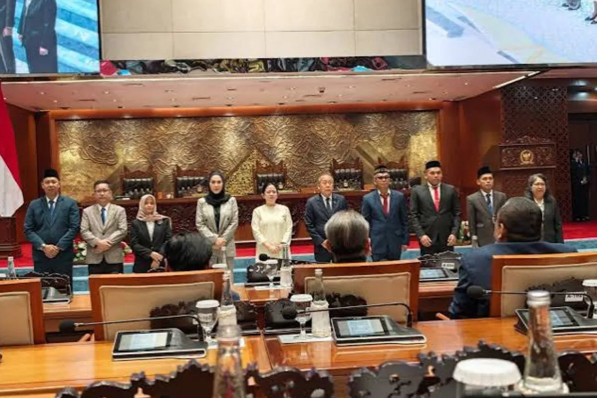 Rapat Paripurna DPR Setujui 7 Anggota KIP Periode 2026-2030