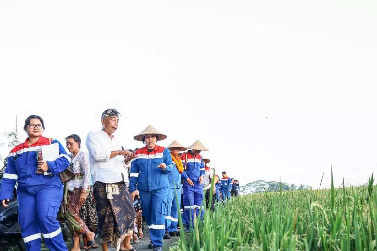 Pertamina Dukung Pengolahan Sampah Energi Surya di Desa Keliki