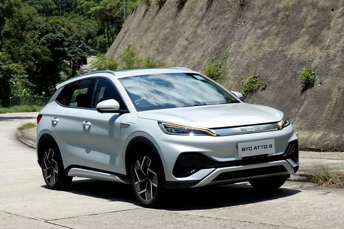 BYD Segera Luncurkan SUV Denza N8L dengan Teknologi Flash Charging