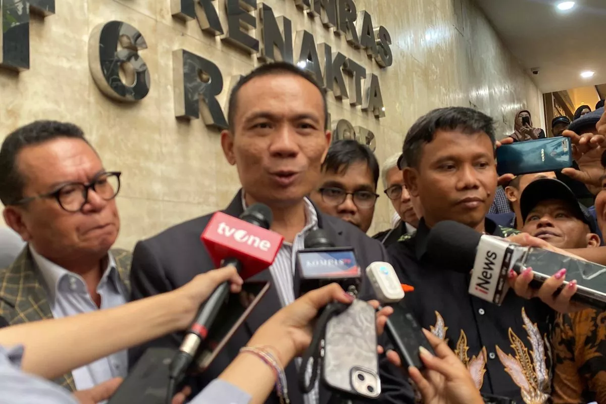 Somasi Rismon Sianipar Dinilai Tak Berdasar oleh Tim Topi Merah