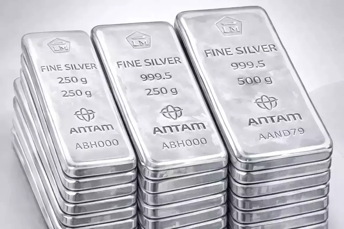 Harga Perak Antam Naik Tajam Jadi 28,3 Juta Rupiah per Kilo
