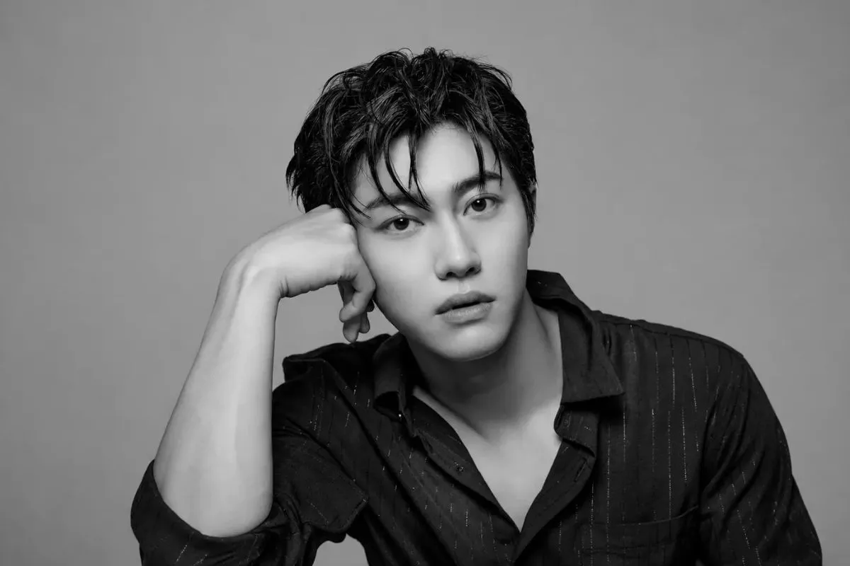 Siap Wamil Agustus, Ini Perjalanan Karier Kwak Dong Yeon