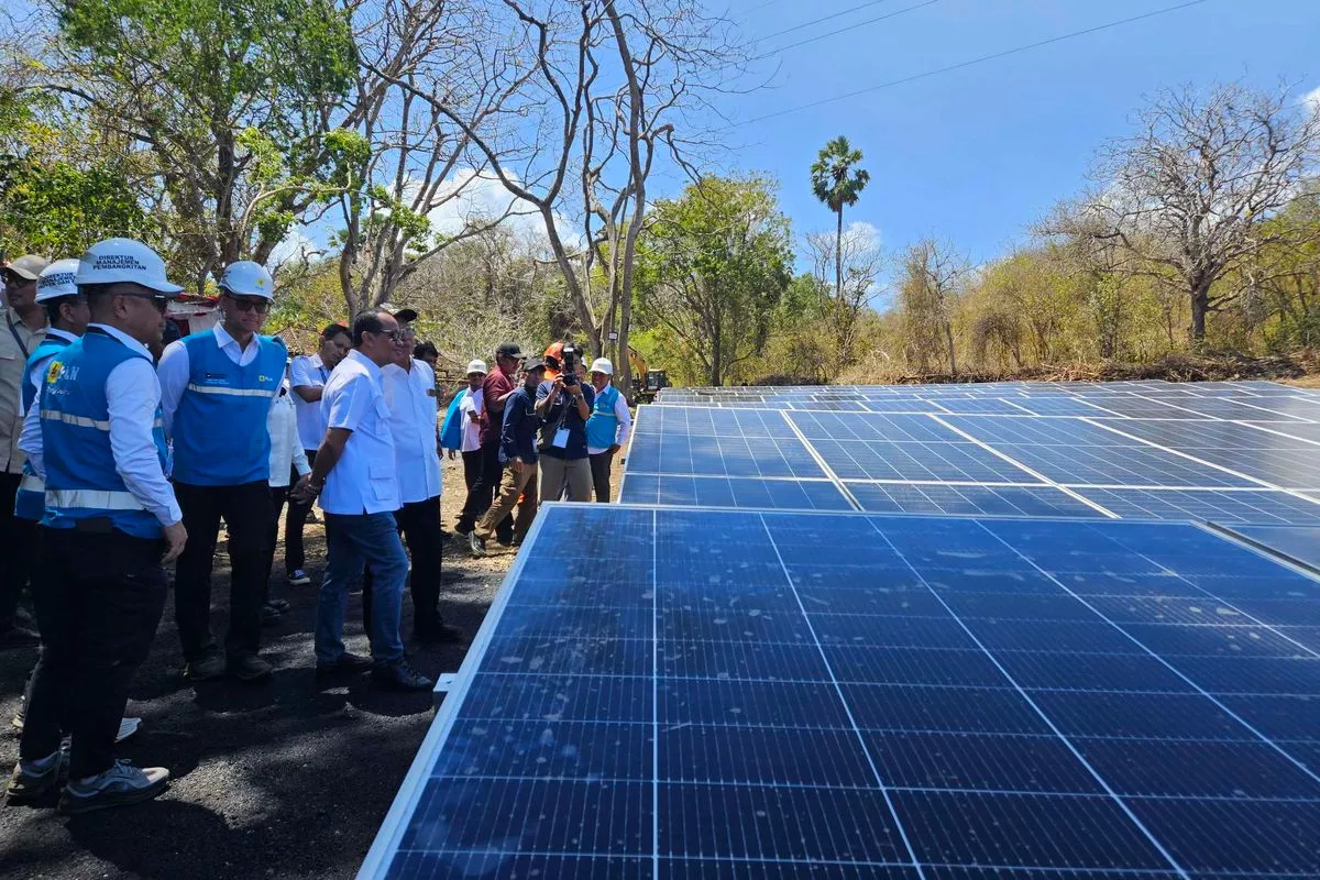 Pengembangan PLTS 100 GWp Sanggup Tekan Impor BBM Dan Anggaran APBN