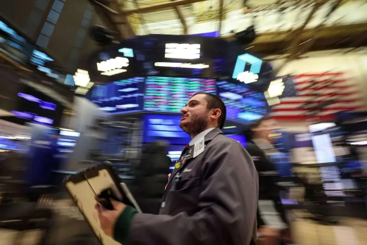 Konflik Timur Tengah Bikin Wall Street Turun 1,21 Persen
