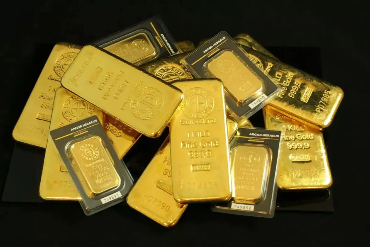Harga Emas Antam Diprediksi Turun pada Jumat 29 Mei 2026