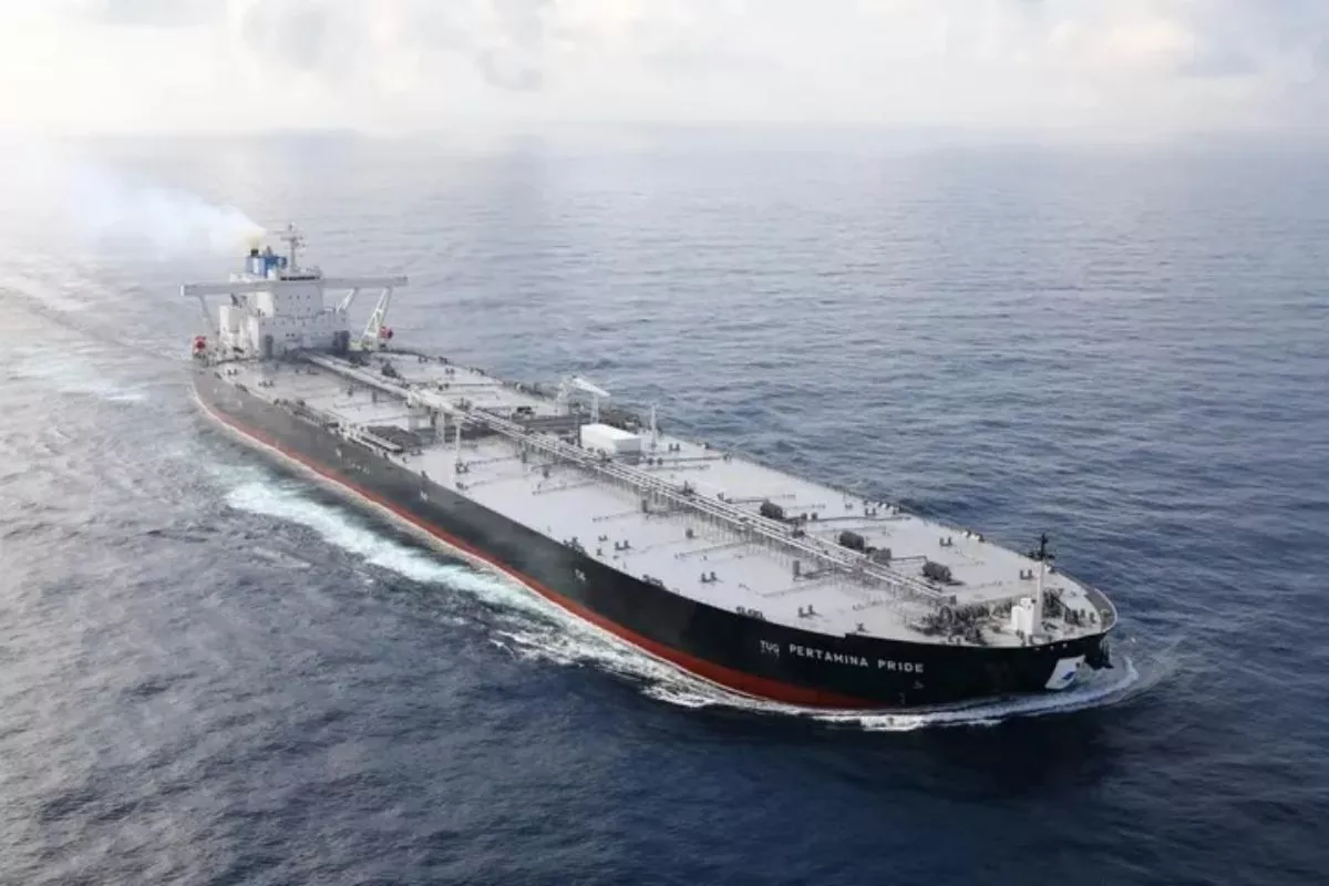 2 Tanker Bawa Juta Liter BBM Tiba di Bali Urai Antrean