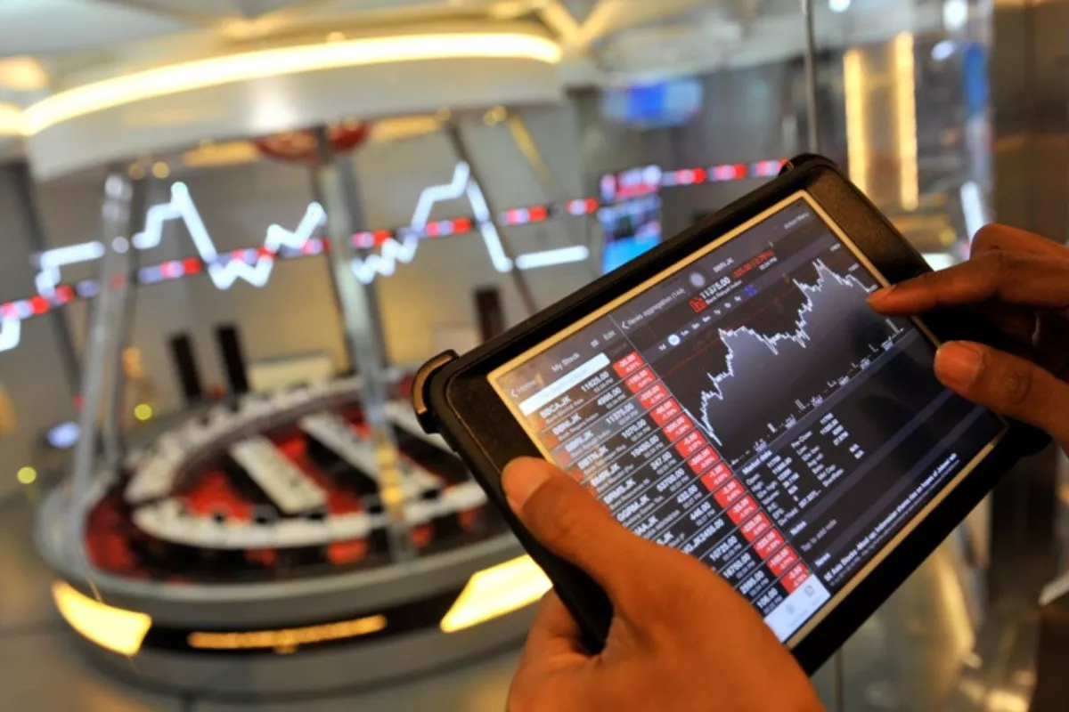 Pasar Regional Beragam Saham IHSG Diproyeksi Bergerak Sideways Hari Ini