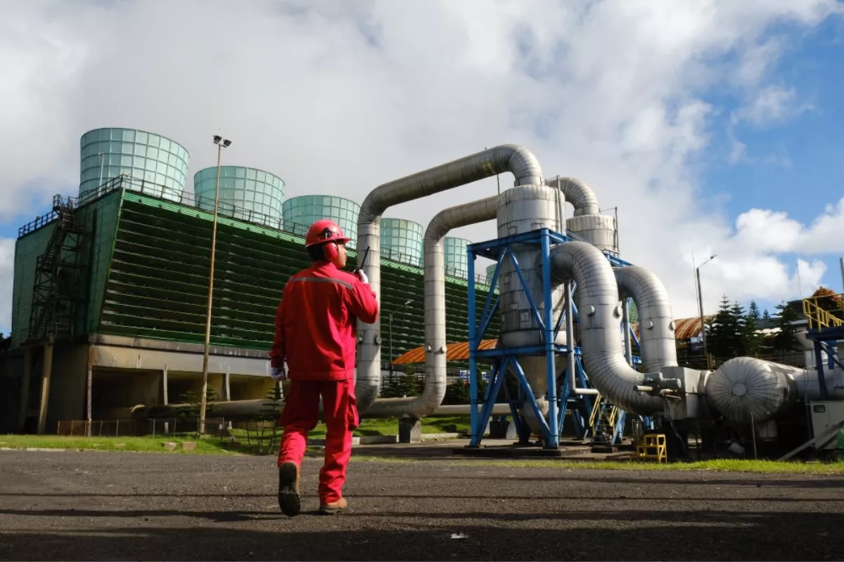 Risiko Geopolitik Ancam Ekonomi, Percepatan Energi Bersih Mendesak