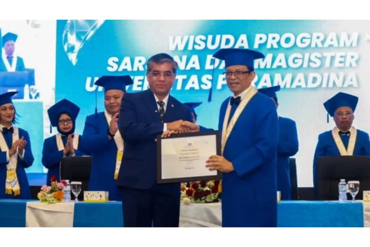 Menaker Ajak Lulusan Perguruan Tinggi Bekali Diri Hadapi Era AI