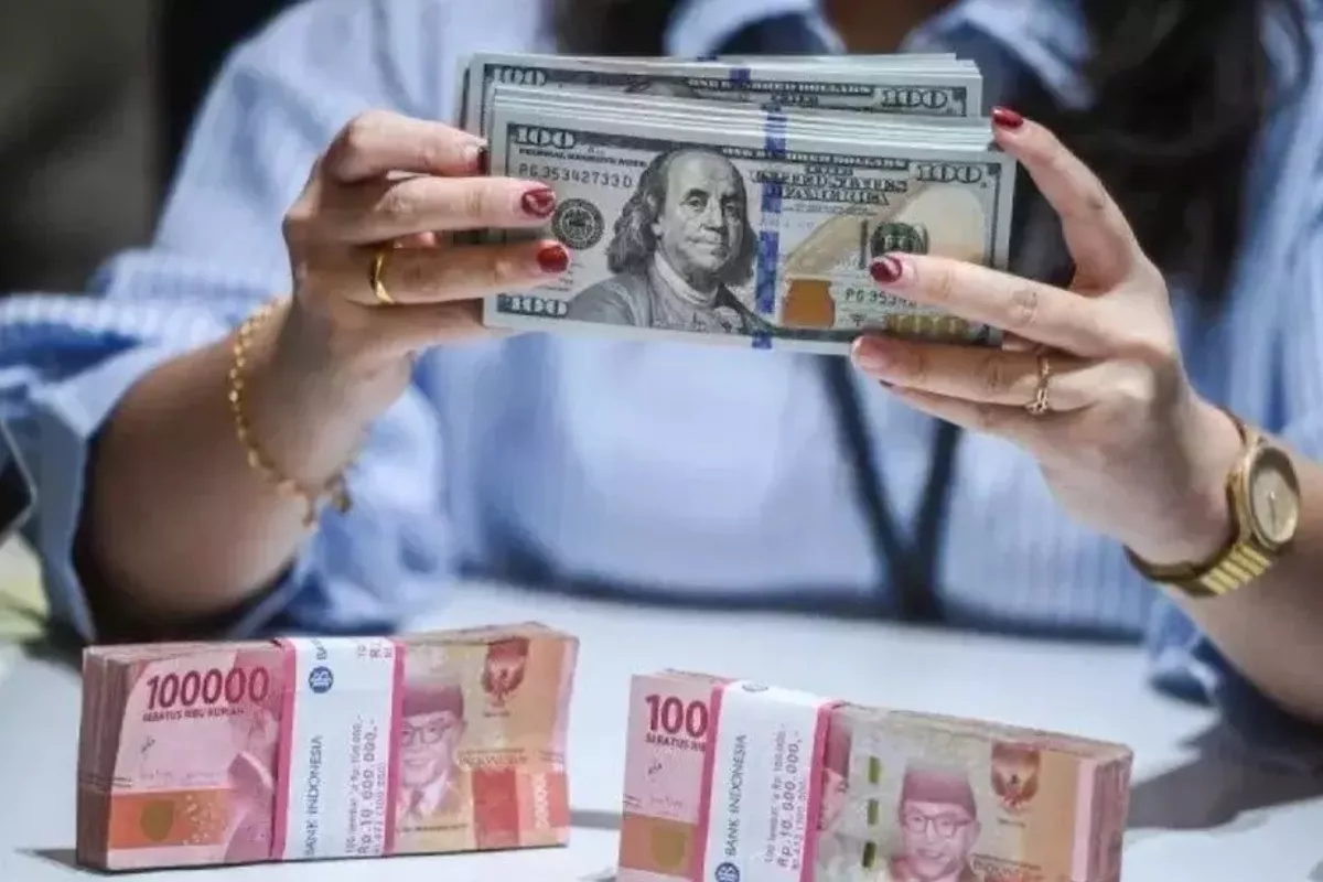 Rupiah Melemah Menjadi 17.804 Per Dolar AS Tertekan Sentimen Global