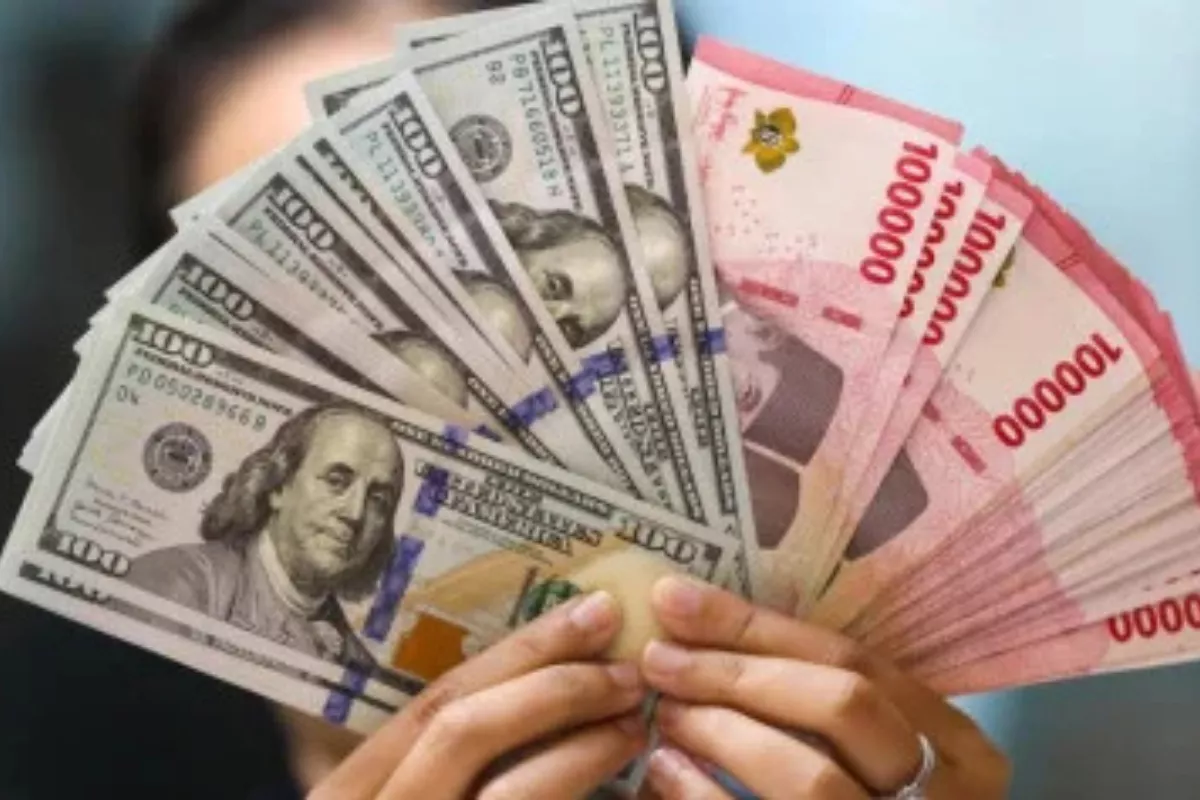 Rupiah Melemah ke Rp17.758 per Dolar AS Awal Perdagangan Hari Ini