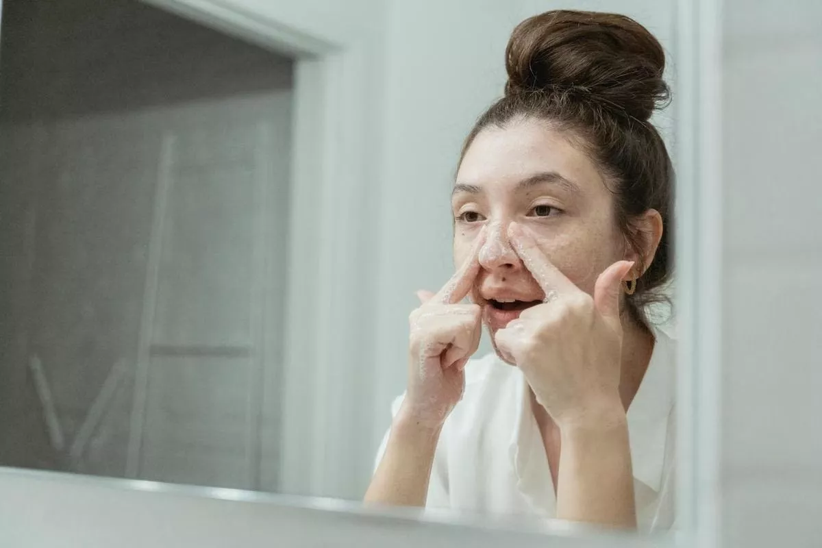 Kapan Double Cleansing Dibutuhkan Kulit? Ini Kata Dermatolog