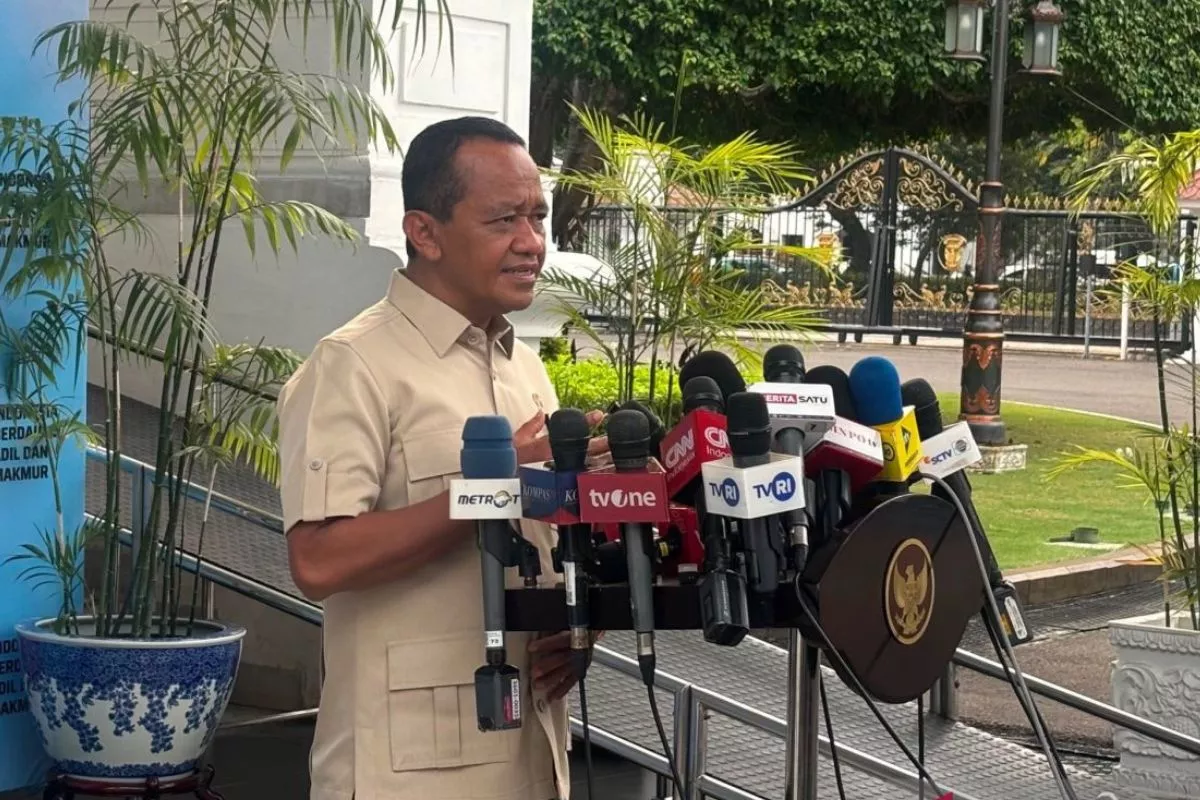 Bahlil Ungkap Rencana Prabowo Resmikan Program Listrik Desa