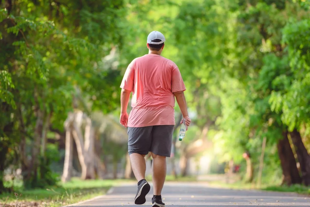 Jalan Kaki 15 Menit Setelah Makan Siang Sangat Baik bagi Jantung Anda
