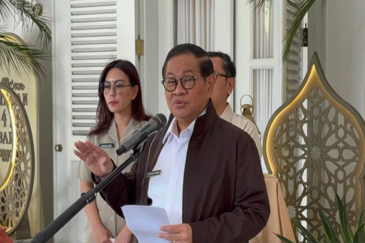 Pramono Anung Teken Ingub Pilah Sampah dari Rumah di Jakarta