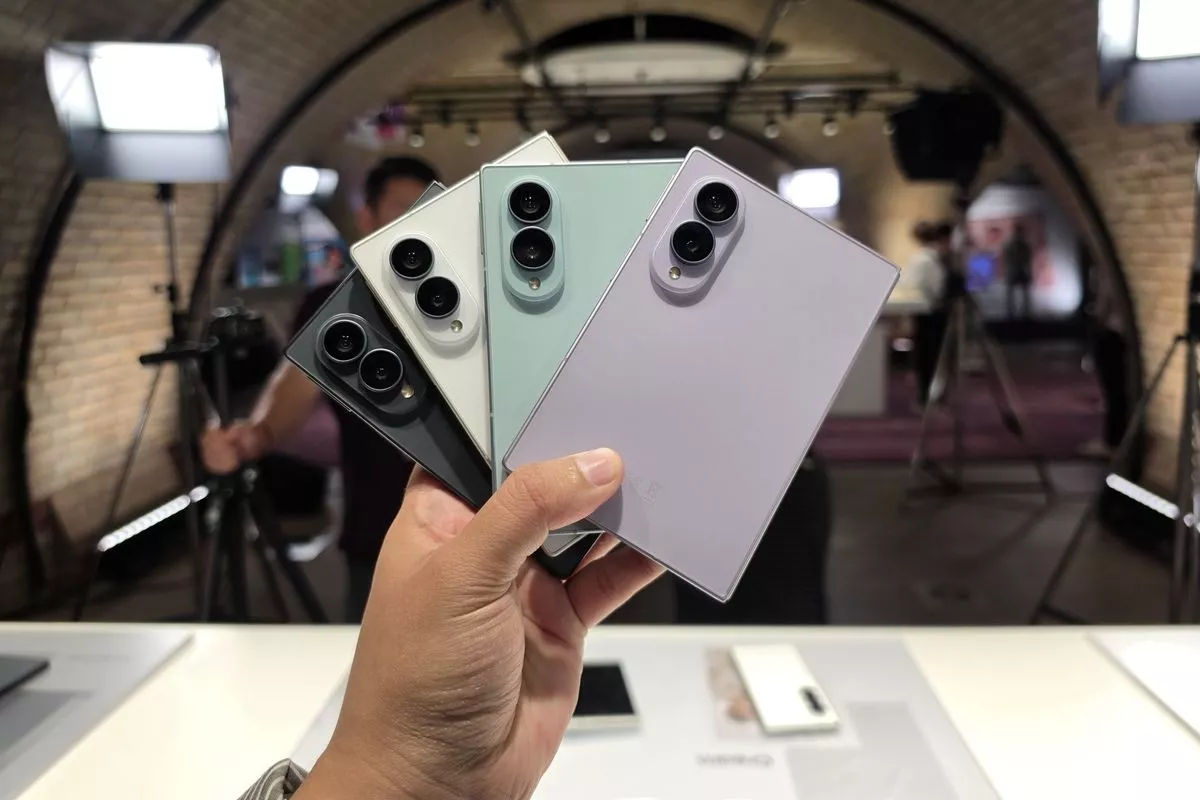 Pre-Order Samsung Galaxy Z Fold 8 dan Flip 8 Tembus 1,44 Juta Unit