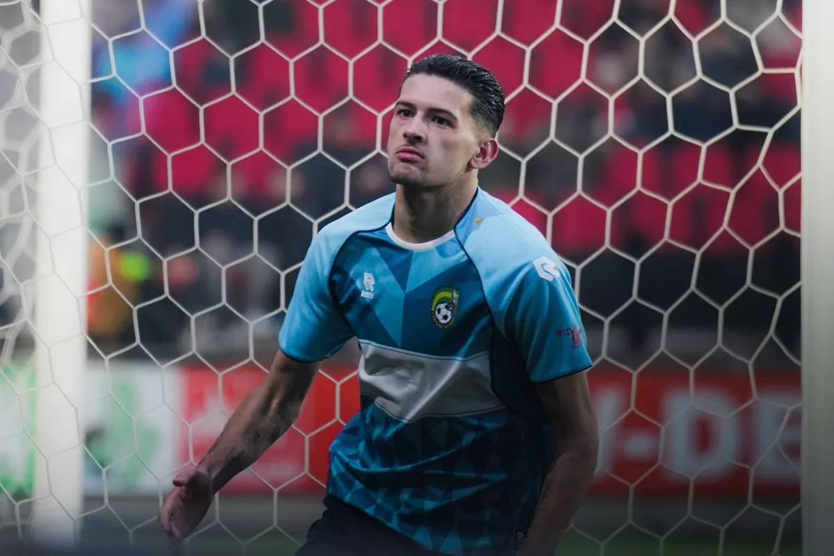 Rapor Justin Hubner dan Ole Romeny Saat Fortuna Takluk 1-5 dari Ajax