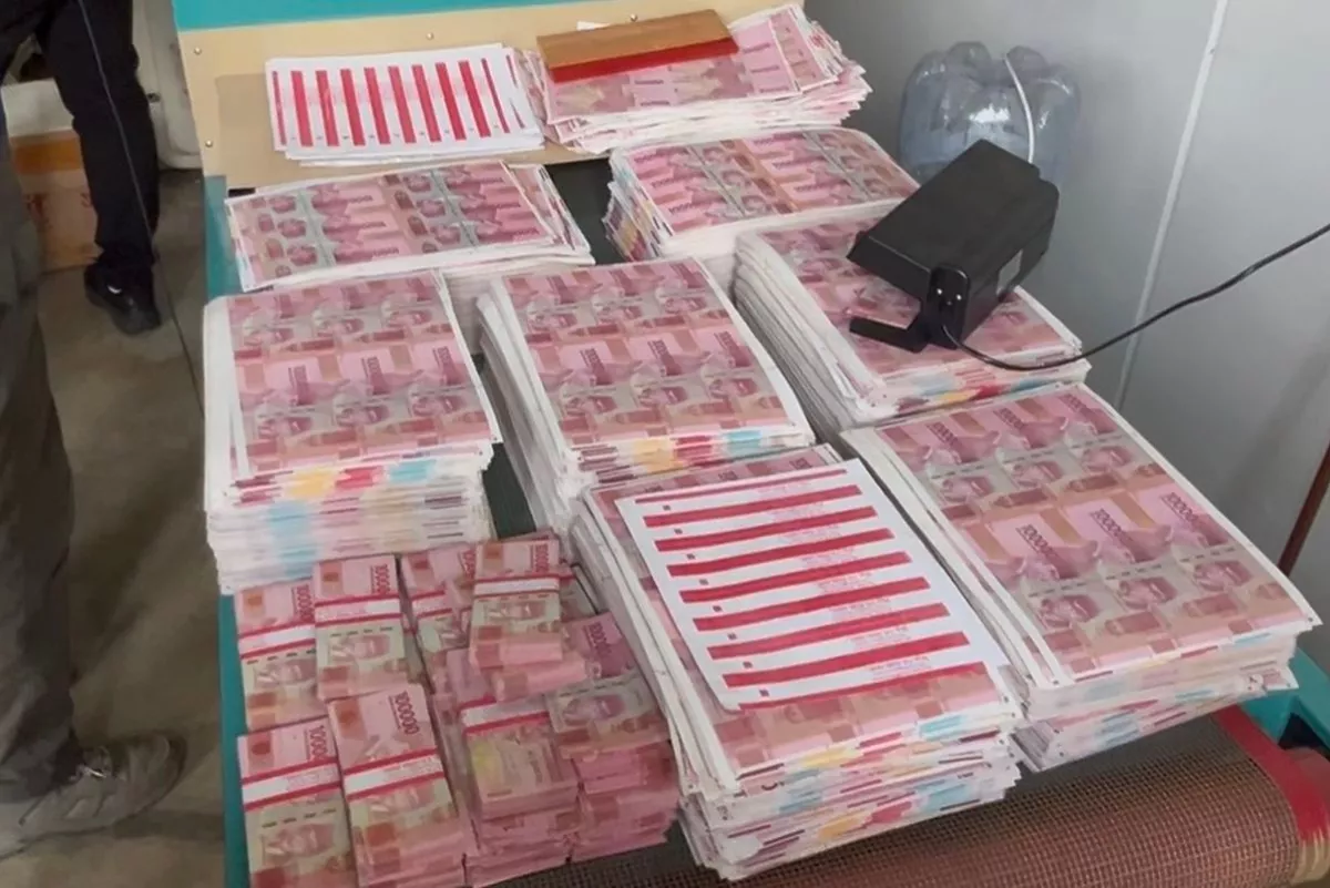Polisi Bongkar Pabrik Uang Palsu Libatkan Bank Indonesia