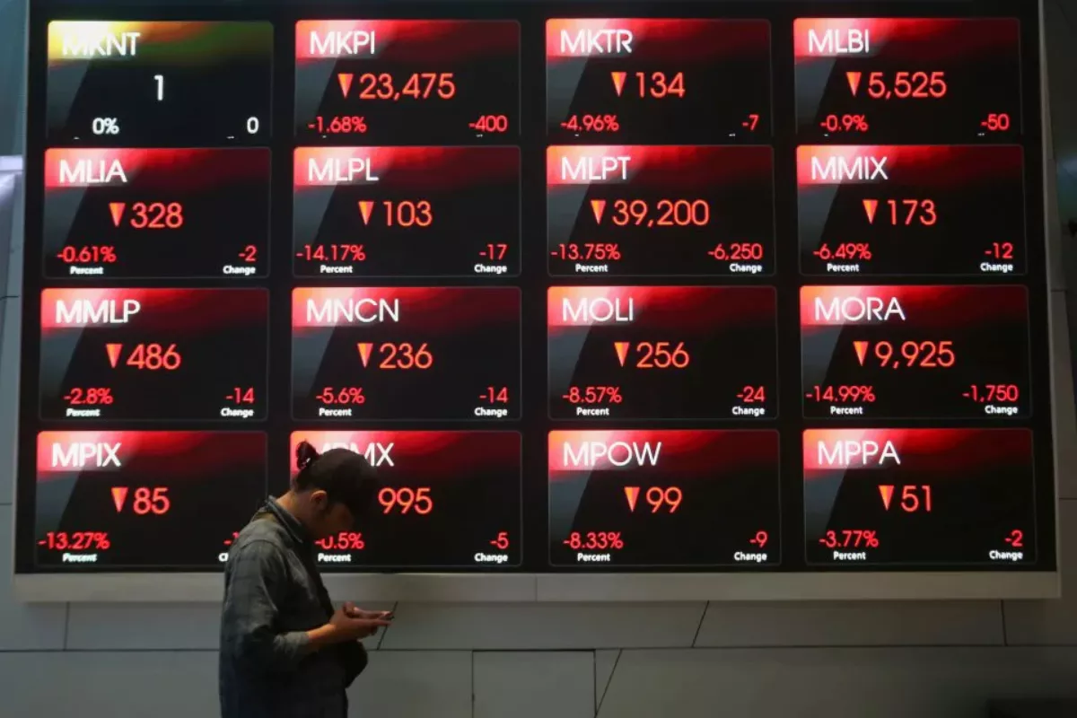 IHSG Dibuka Turun 0,17 Persen ke Level 6.354 pada Selasa Pagi