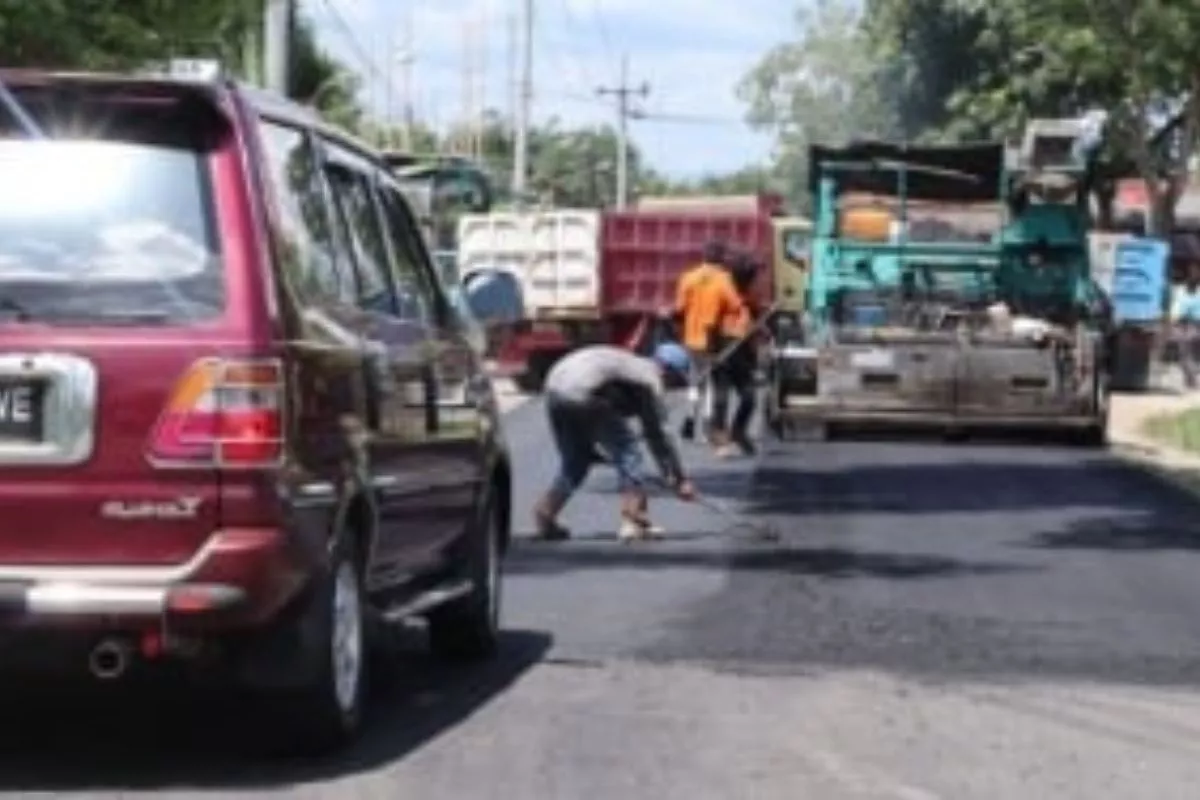 3.000 Warga Jabar Jadi Penyapu Jalan Bergaji Rp3,3 Juta Per Bulan