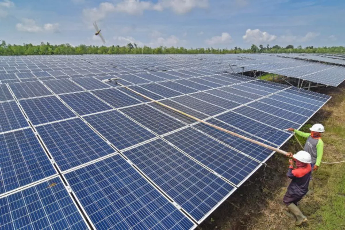 Dorong Ekosistem Industri, Produsen Lokal Siap Bangun 10 GW PLTS