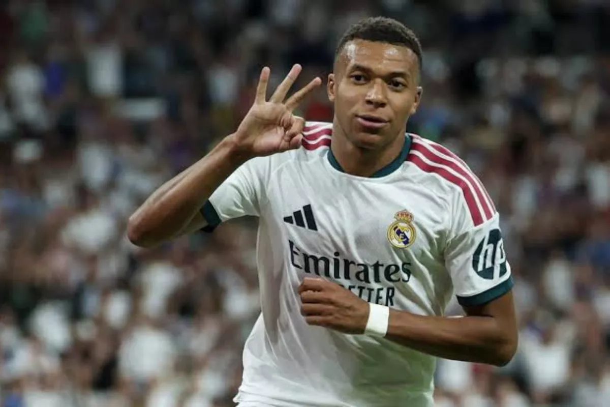 Mourinho Soroti Ballon d'Or, Sebut Mbappe Layak Menang
